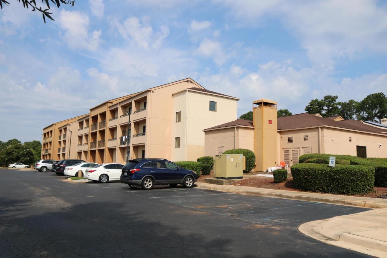 Baymont By Wyndham Columbia Northwest Hotel Exterior photo